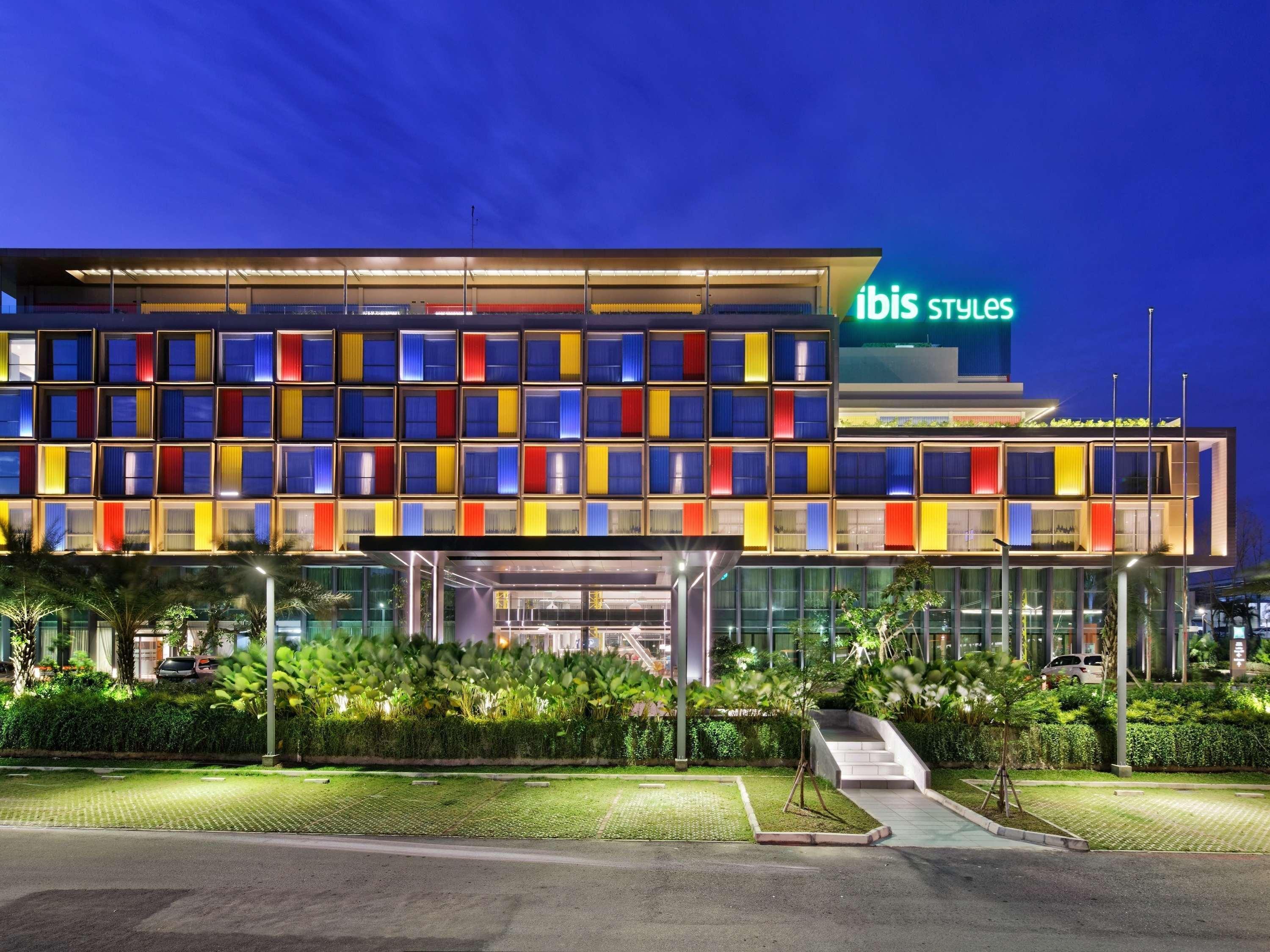 Ibis Styles Batam Nagoya Hotel Eksteriør billede
