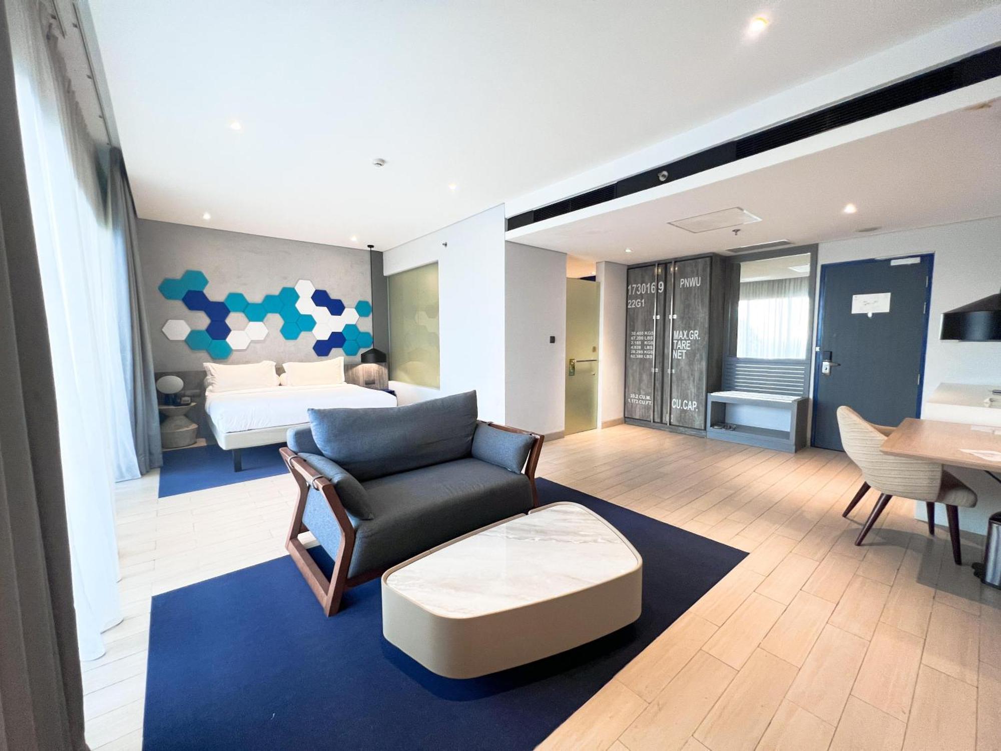 Ibis Styles Batam Nagoya Hotel Eksteriør billede