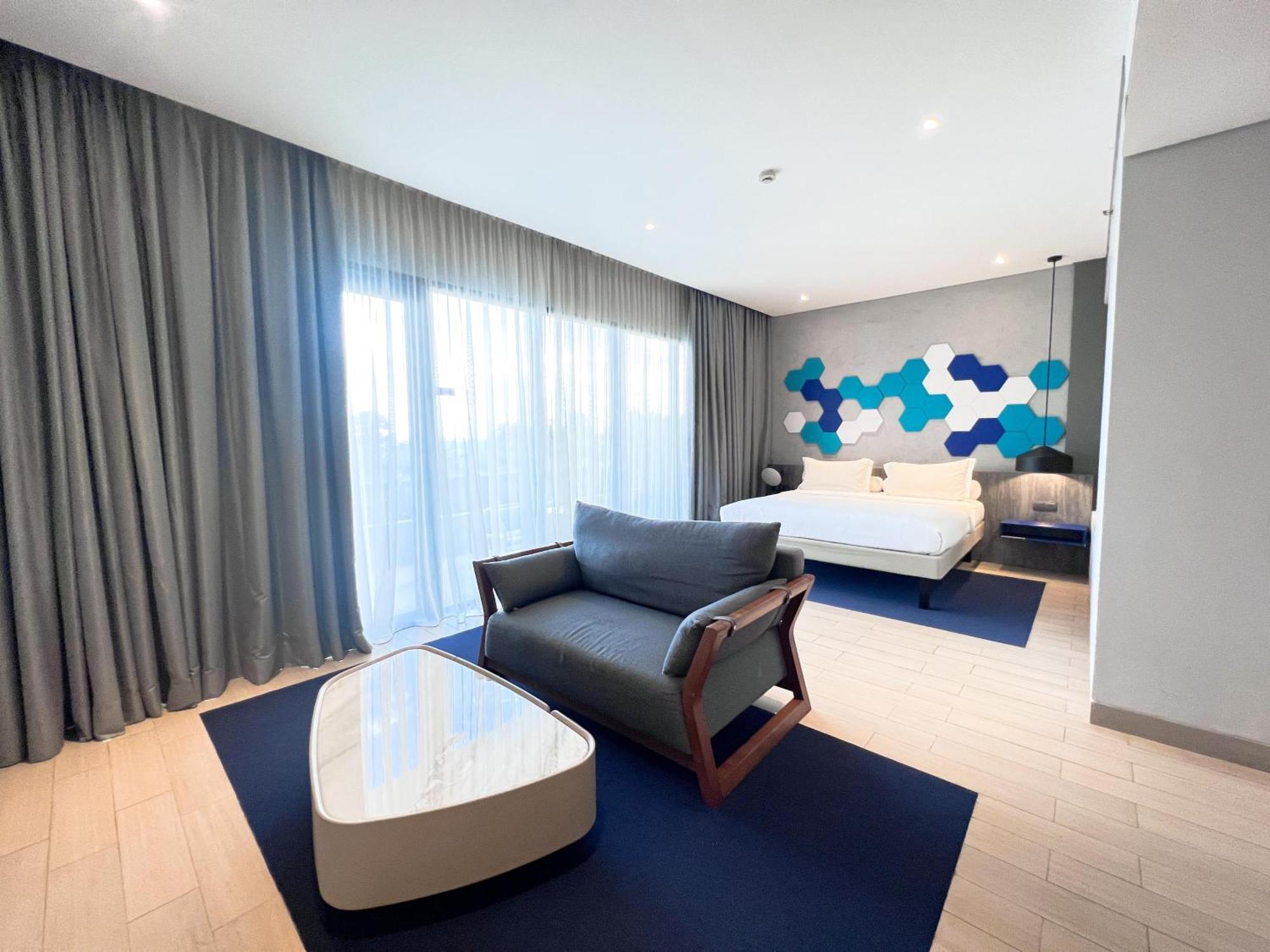 Ibis Styles Batam Nagoya Hotel Eksteriør billede