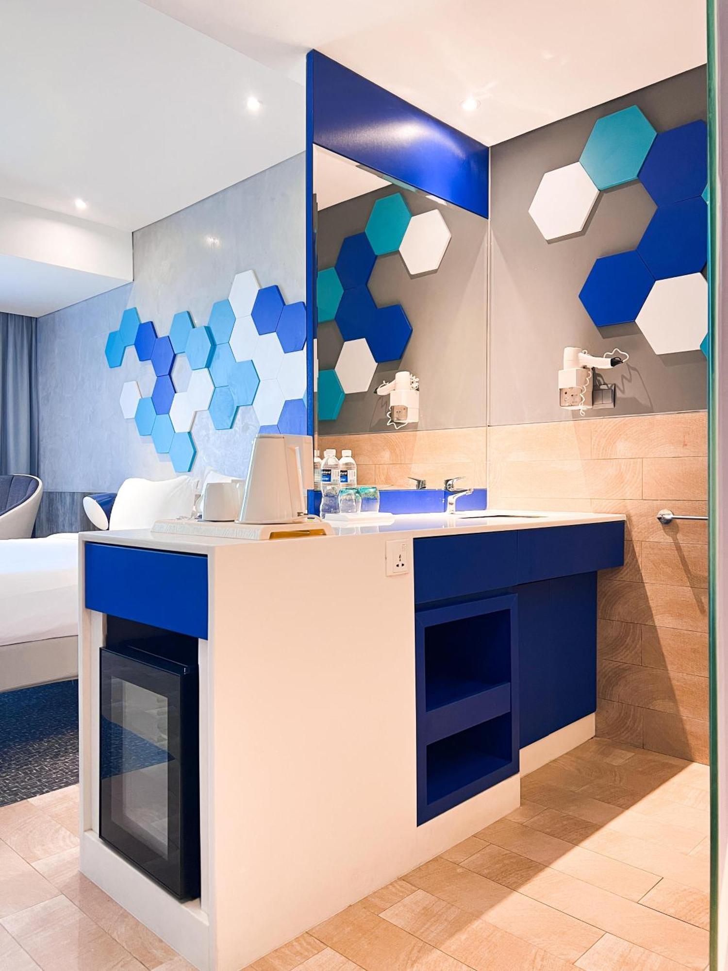Ibis Styles Batam Nagoya Hotel Eksteriør billede