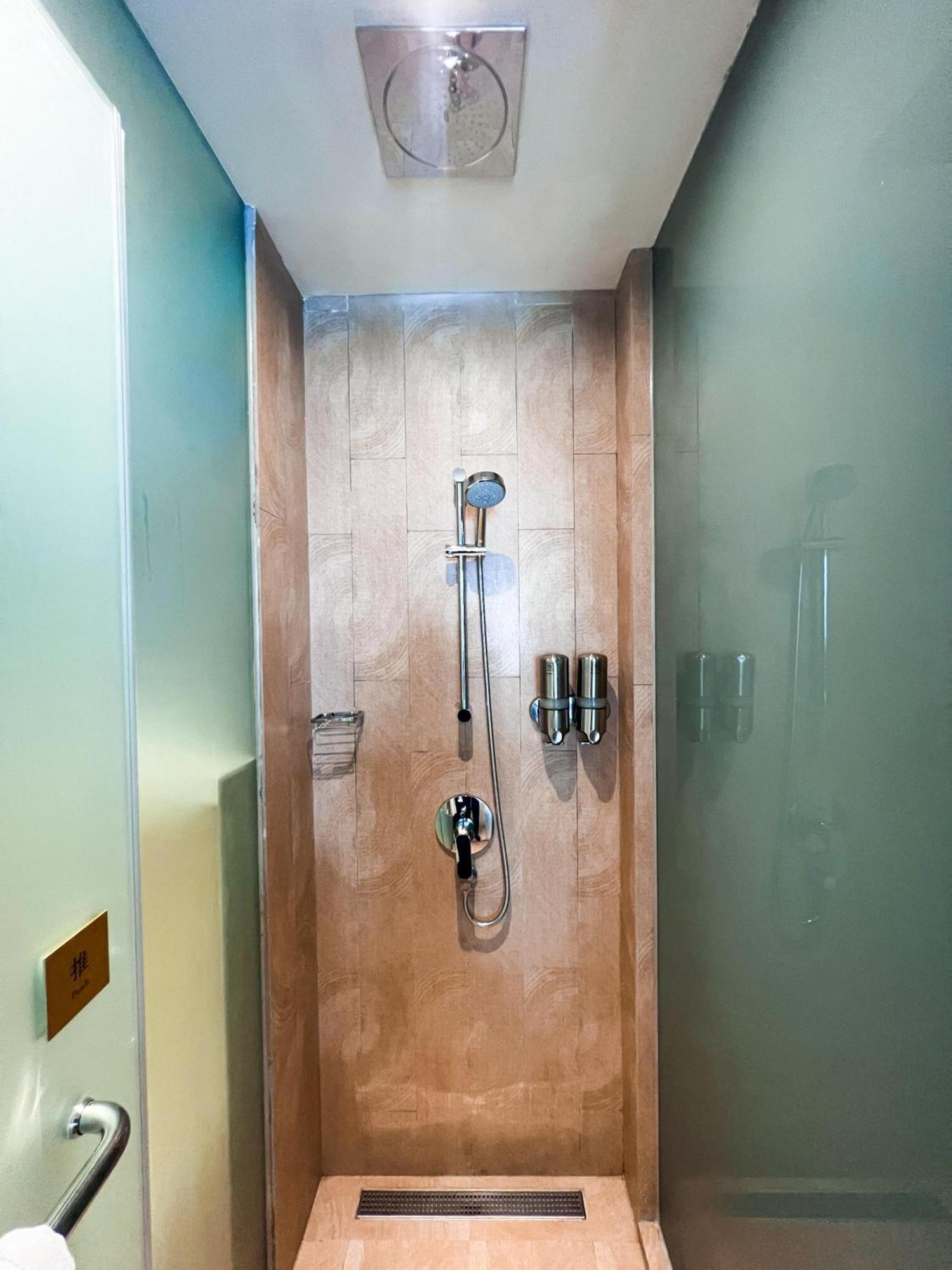Ibis Styles Batam Nagoya Hotel Eksteriør billede