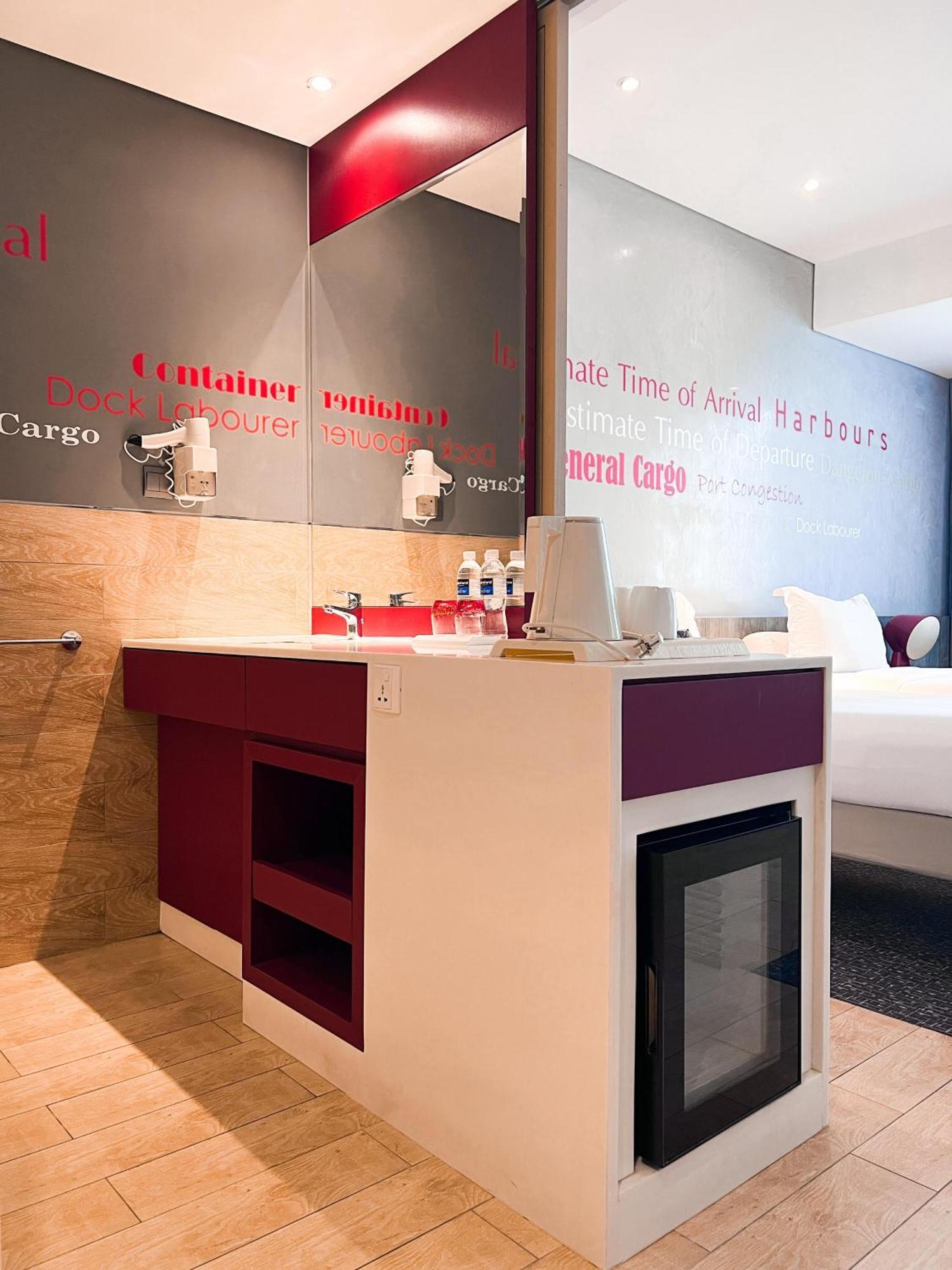 Ibis Styles Batam Nagoya Hotel Eksteriør billede